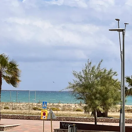 Playa Bella Boutique דירה